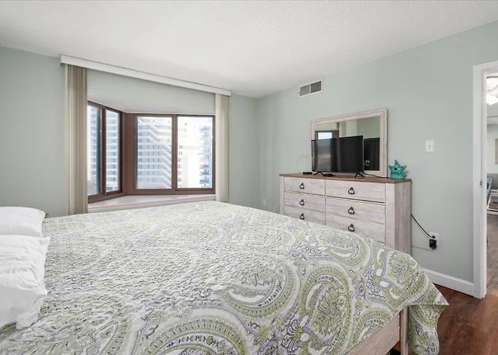 Beautiful Ocean Views From 2 Bedroom Condo! Ocean Stadt