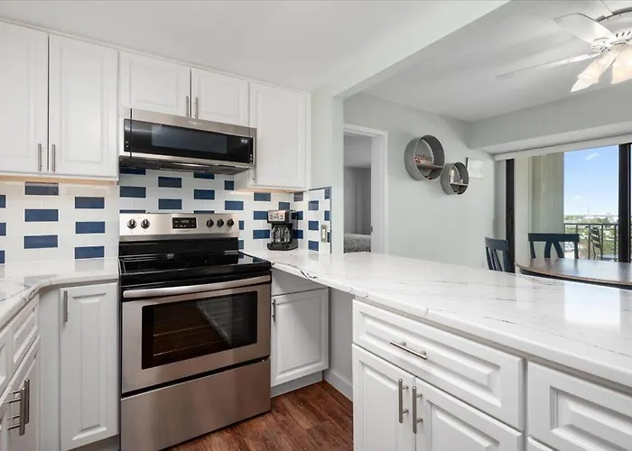 Ferienhaus Beautiful Ocean Views From 2 Bedroom Condo! Ocean Stadt