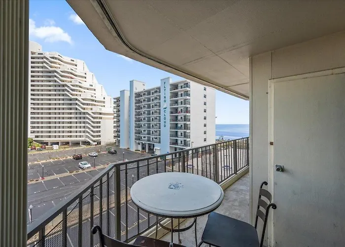 Ferienhaus Beautiful Ocean Views From 2 Bedroom Condo!
