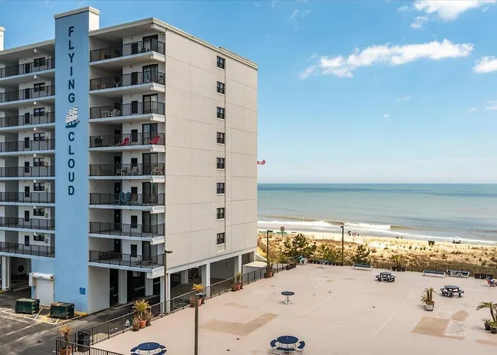 Beautiful Ocean Views From 2 Bedroom Condo! Ferienhaus